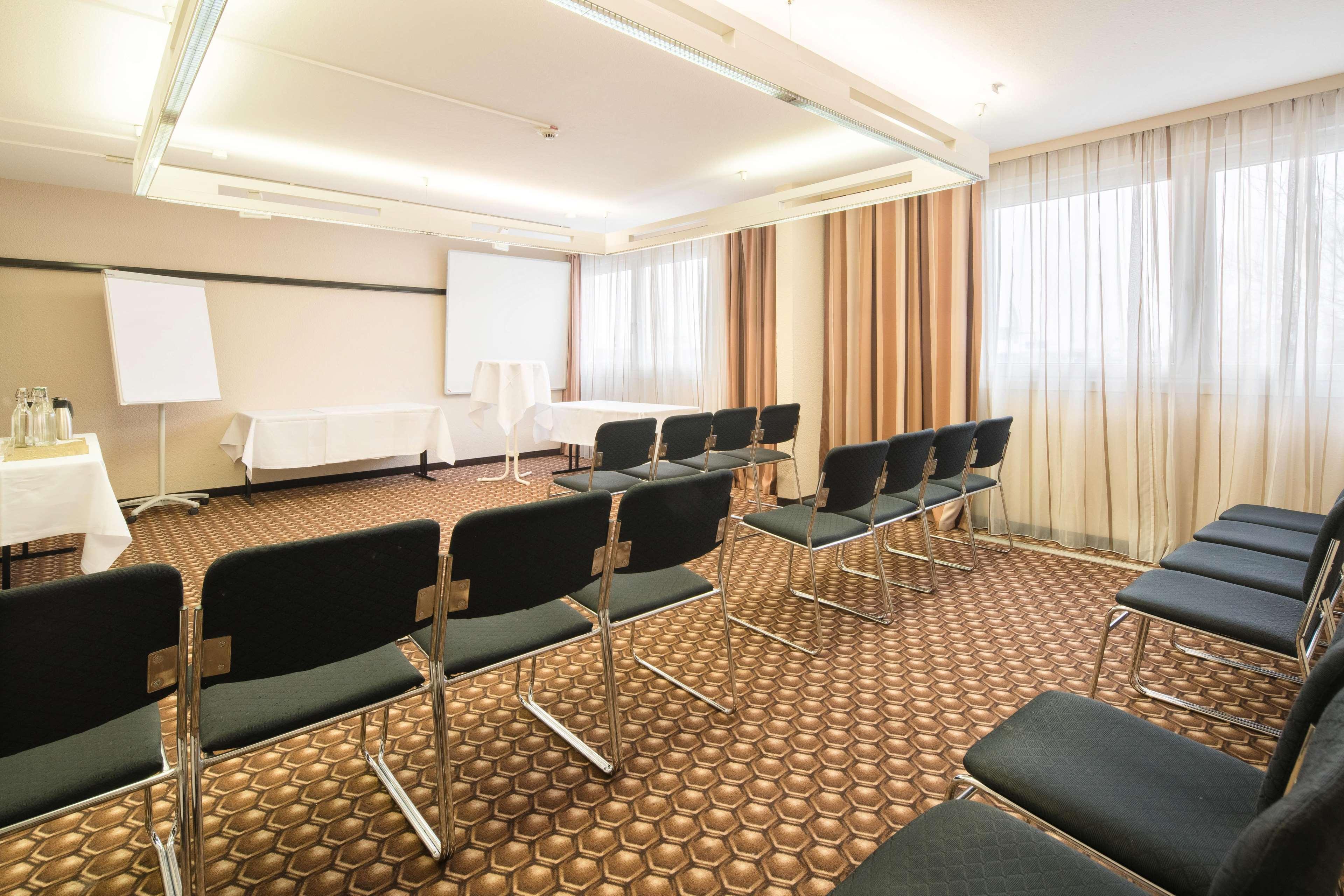 Best Western Smart Hotel Voesendorf Exterior photo