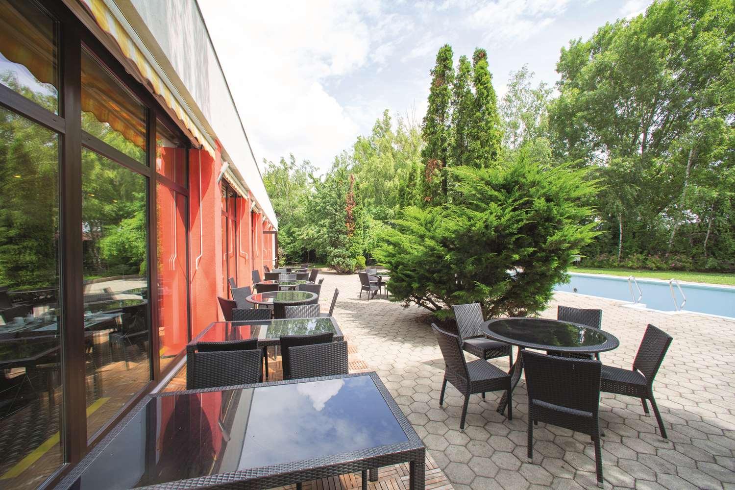Best Western Smart Hotel Voesendorf Exterior photo