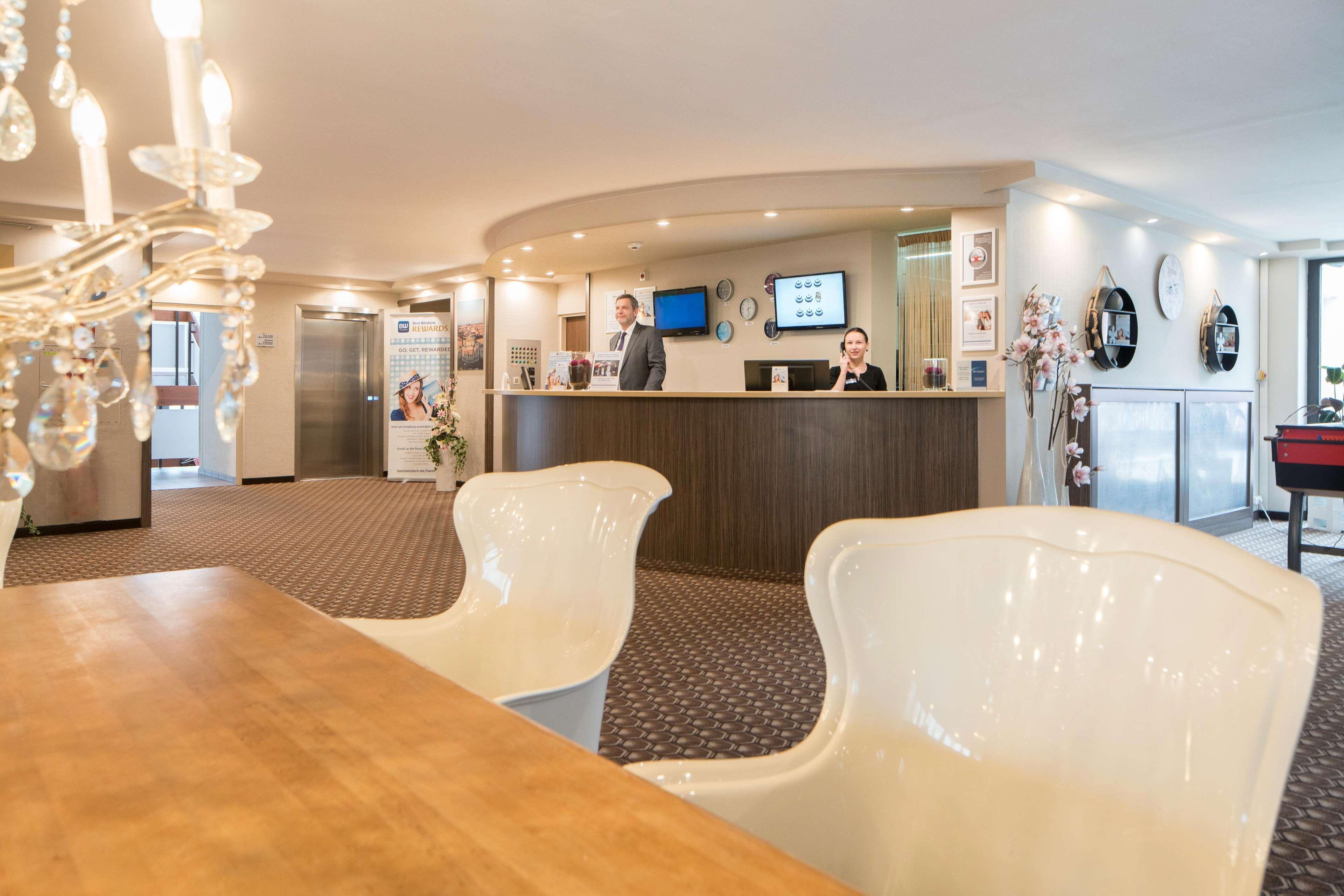 Best Western Smart Hotel Voesendorf Exterior photo