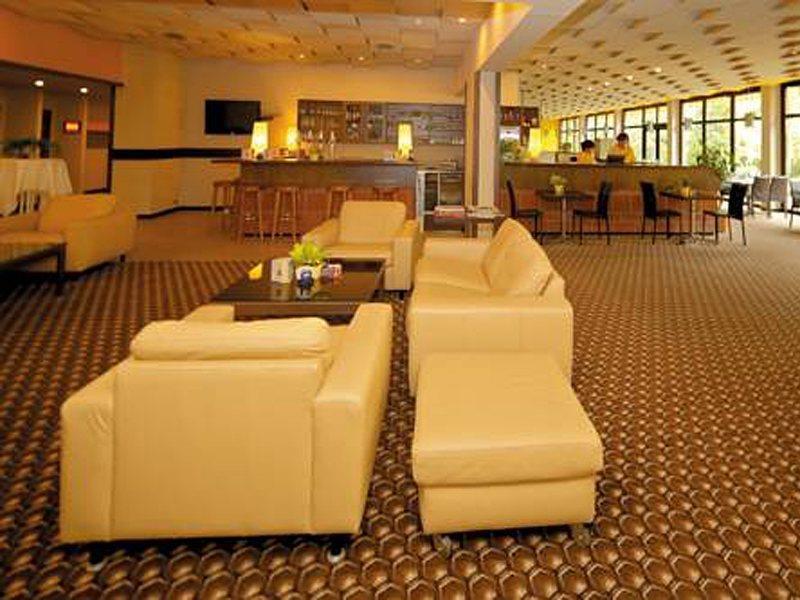 Best Western Smart Hotel Voesendorf Exterior photo